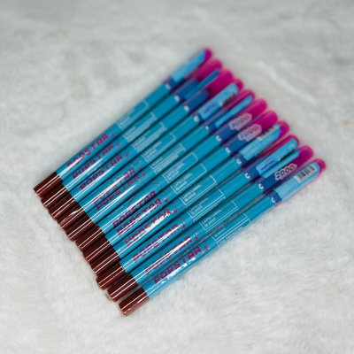 Delineador marron claro✨-Ruby Rose