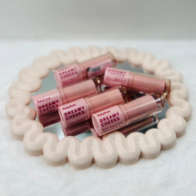 Rubor en barra✨-Ruby Rose