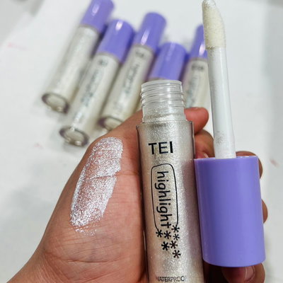 Iluminador liquido✨-Tei