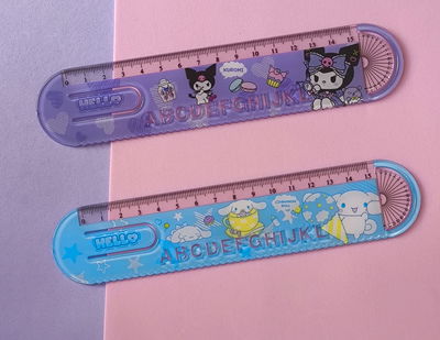 Regla Sanrio con transportador