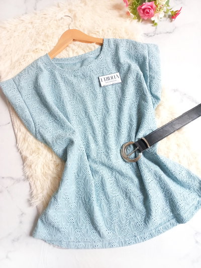 •Blusa FLOR
