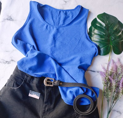 •Blusa AZUL