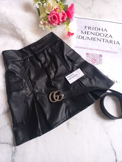 Falda eco PRETTA -  talle 36/8