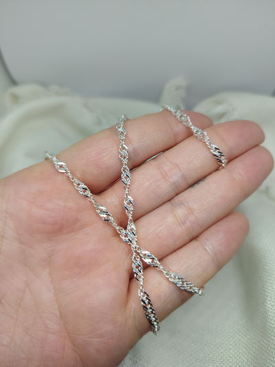 Cadena plana torzada AB 45 cm
