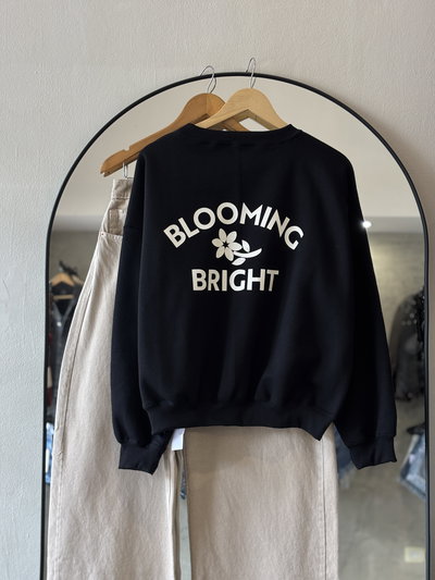 Buzo BLOOMING (NEGRO)