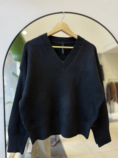 Sweater Essential 2 (Choco y negro)