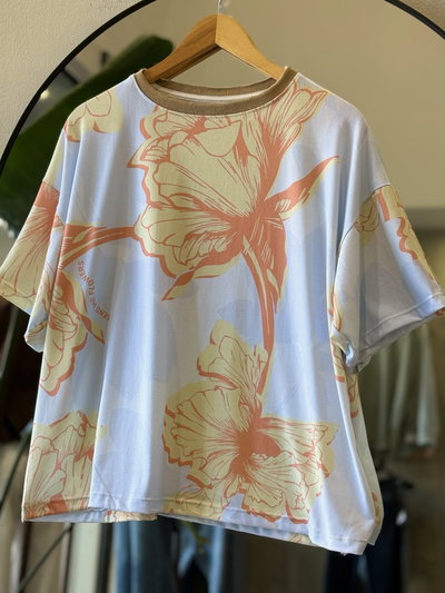 Remera CELESTE
