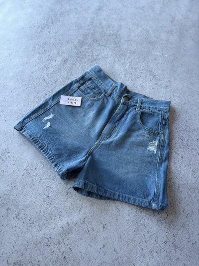 Short mar con roturas