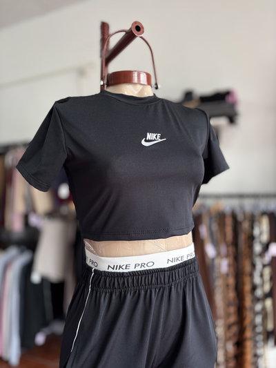 CROP Nike 