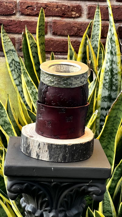 MATE IMPERIAL REPUJADO CON BASE DE CUERO