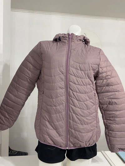 Campera inflable piel violeta talle M