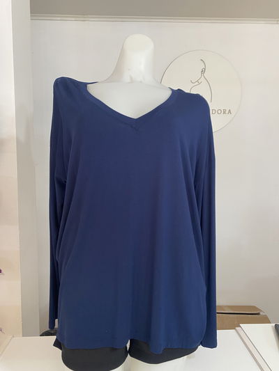 Remera modal escote V azul 