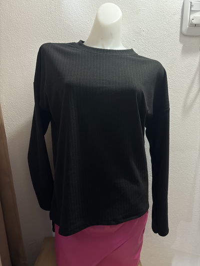 Sweatter darlon negro