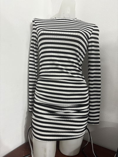 Vestido negro y blanco