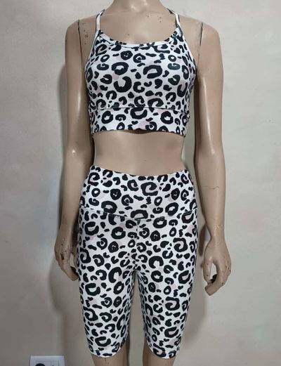 Conjunto biker estampado lycra talle 3 