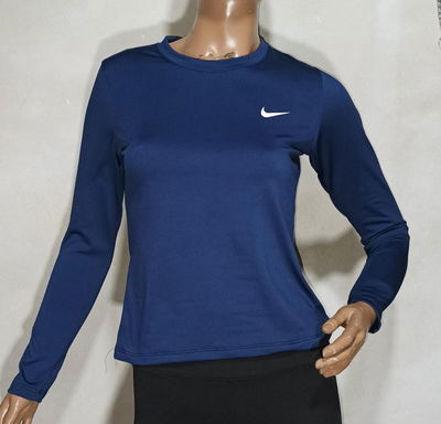 Remera termica azul talle 2/4