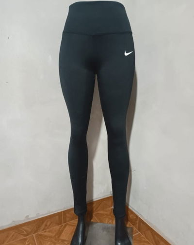 Calza negra lycra talle 1/3