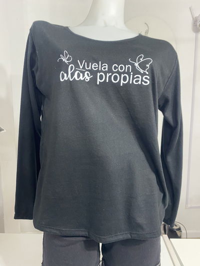Remera económica negra talle 3