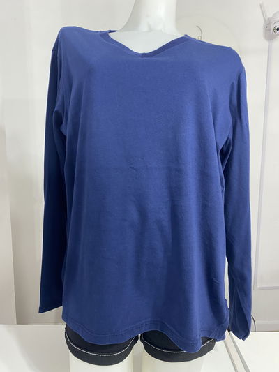 Remera escote V azul talle 5
