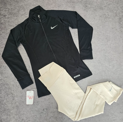 CAMPERA NIKE LYCRA FRIZADA NEGRA