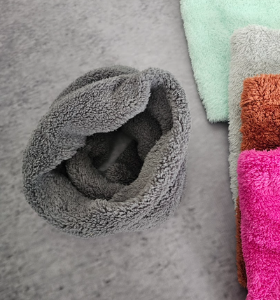 CUELLITO PELUCHE - GRIS OSCURO