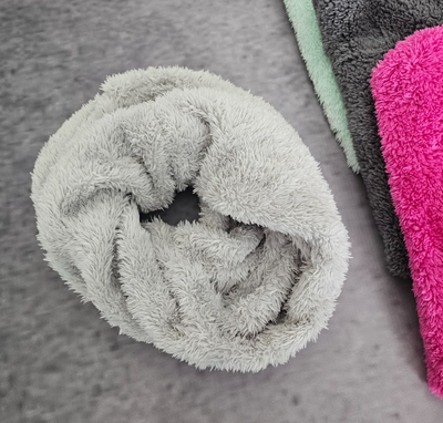 CUELLITO PELUCHE - GRIS 