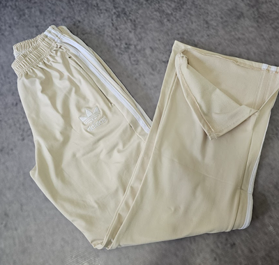 PALAZO LYCRA FRIZADOS ADIDAS BORDADO - MANTECA
