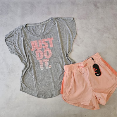 REMERA NIKE MODAL - GRIS