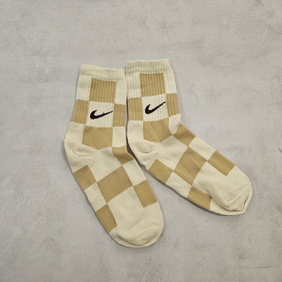 MEDIAS nike manteca cuadriculada 