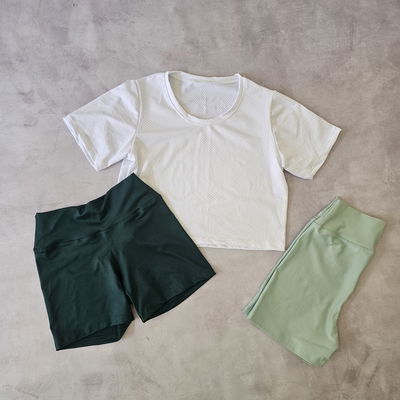 REMERA CROP DRYFIT -BLANCA