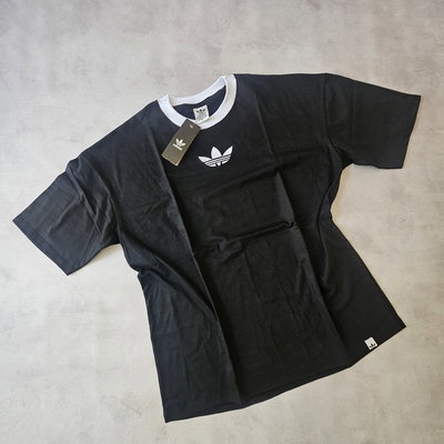 REMERÓN ADIDAS OVER -  negro c/blanco