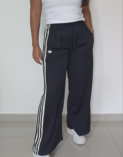 PALAZO ADIDAS  NEGRO C/MANTECA