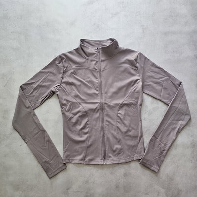 CAMPERA IMPORTADA - LILA