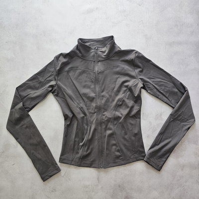 CAMPERA IMPORTADA - GRIS