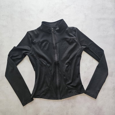 CAMPERA IMPORTADA - NEGRA