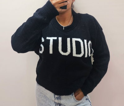 SWEATER STUDIO - NEGRO 