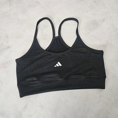 TOP ADIDAS GOFRADO - NEGRO