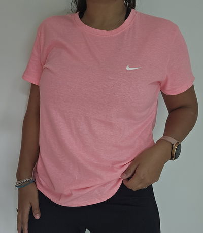 REMERA NIKE ALGODÓN  - ROSA
