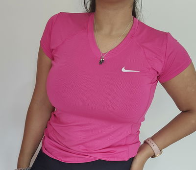 REMERA DRYFIT NIKE - FUCSIA 