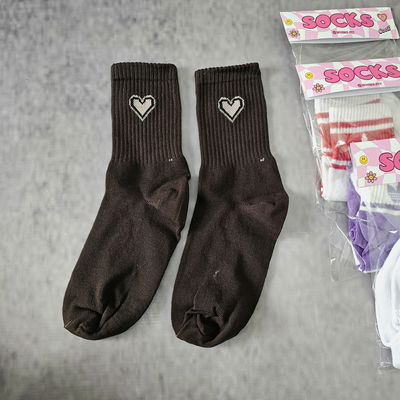 MEDIAS 3/4  chocolate corazon