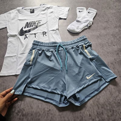 SHORT LYCRA NIKE - CELESTE