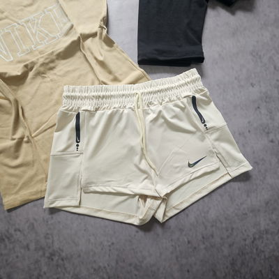 SHORT LYCRA NIKE - MANTECA