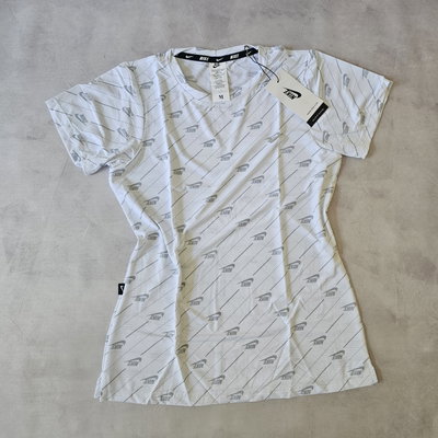 REMERA DRYFIT - NIKE BLANCA  -  IMPORTADA 