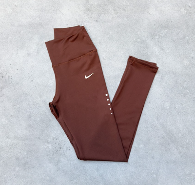 CALZA NIKE-  CHOCOLATE