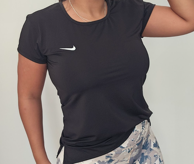 REMERA DRYFIT NIKE - NEGRA