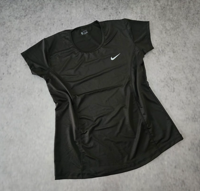 REMERA DRYFIT NIKE - NEGRA