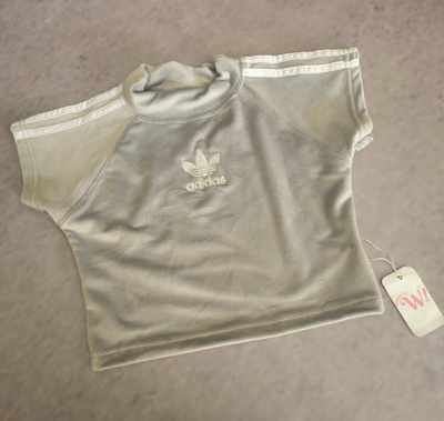 CROP TOP PLUSH ADIDAS - GRIS