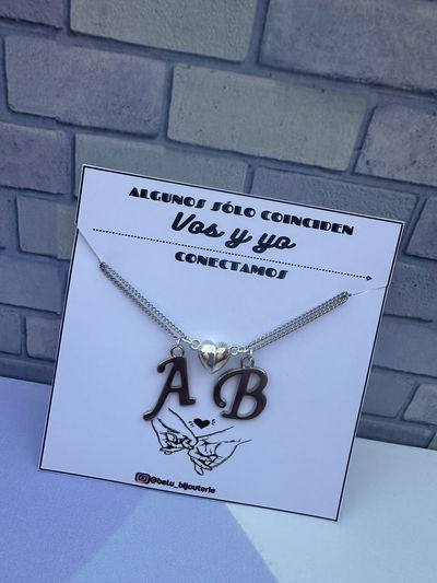 Imán corazón con iniciales 