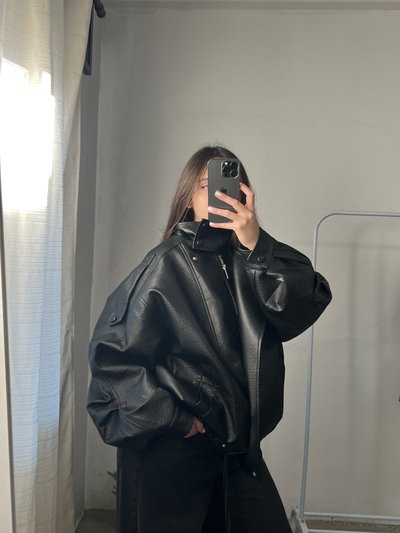 Campera ZARA Negro