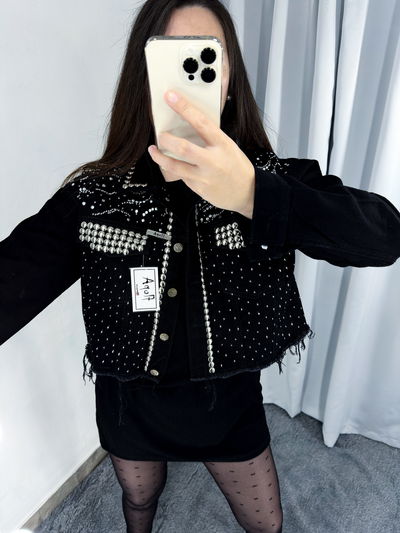 Campera con strass y tachas LEILA  